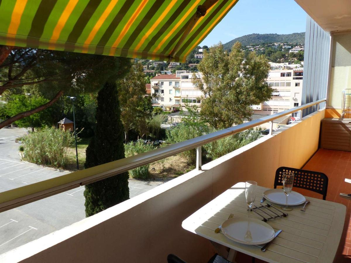 Charmant Studio Climatise Avec Balcon A 50M De La Plage - Le Lavandou Centre-Ville - Fr-1-308-110 Экстерьер фото