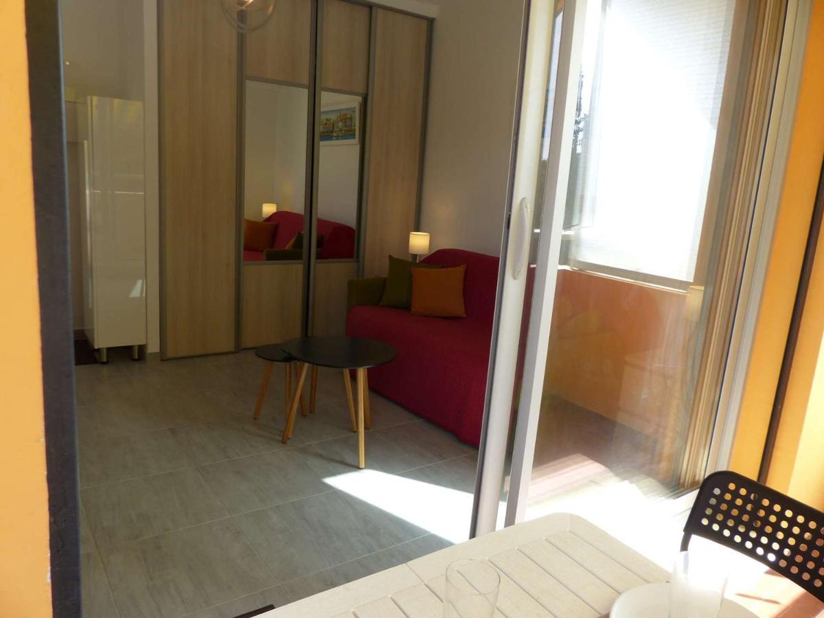 Charmant Studio Climatise Avec Balcon A 50M De La Plage - Le Lavandou Centre-Ville - Fr-1-308-110 Экстерьер фото